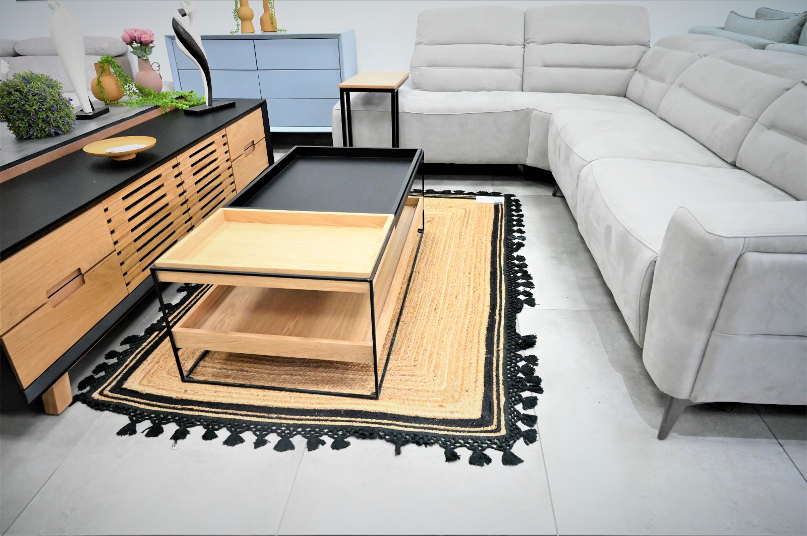 WhatsApp Image 2023-03-02 at 9.00.34 PM.jpeg